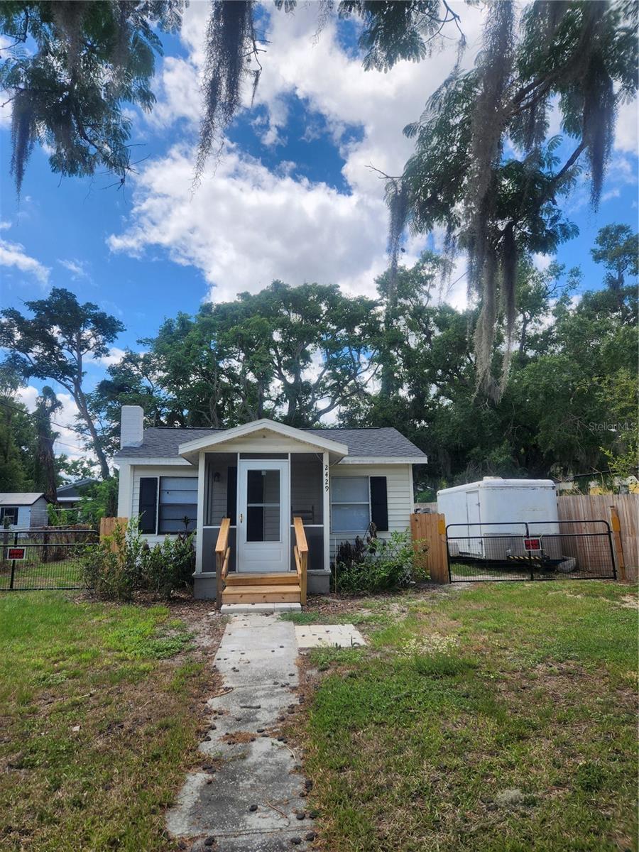 2429 Lakeview Street, FL