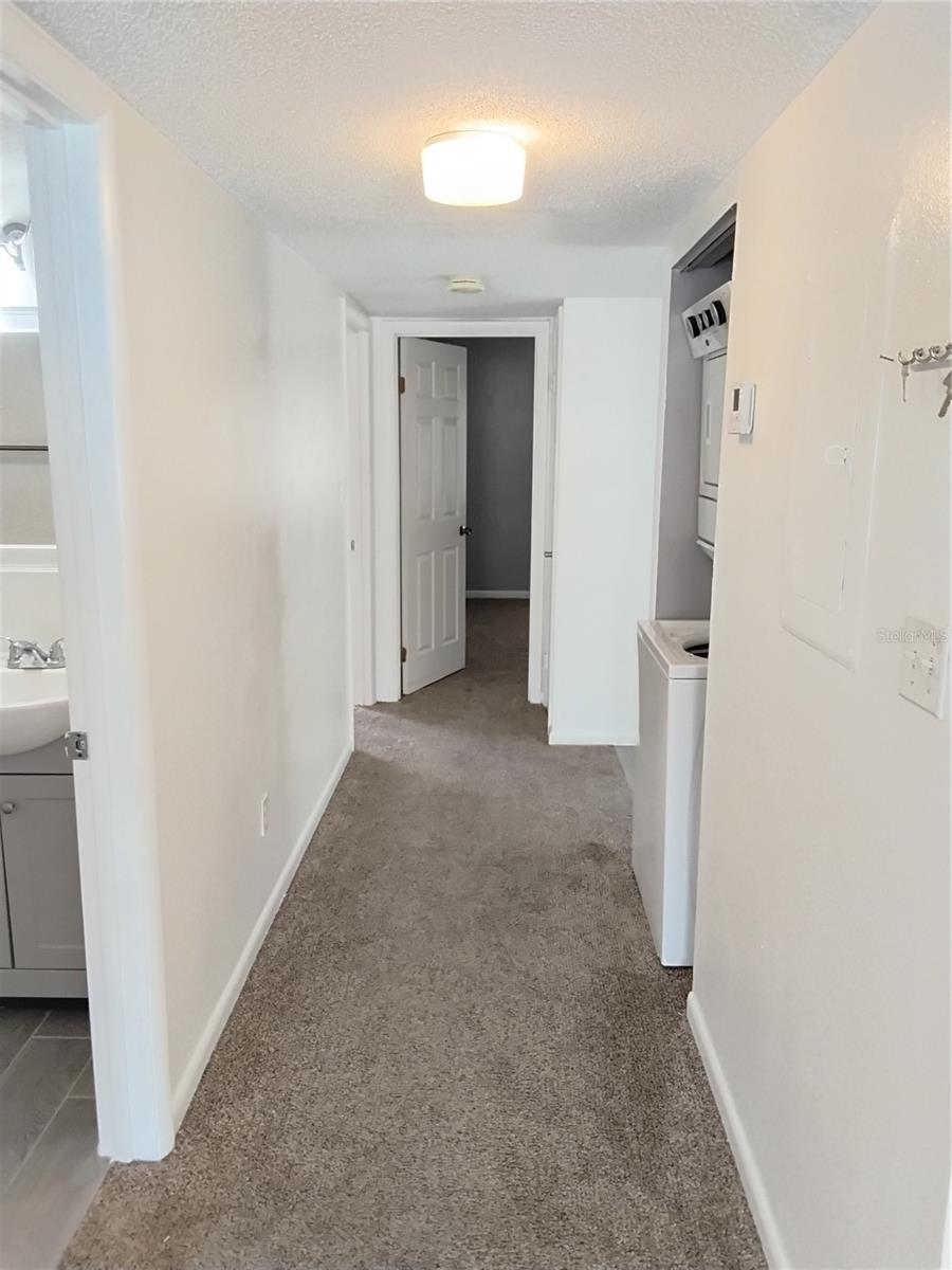 570 Bahia Circle, FL