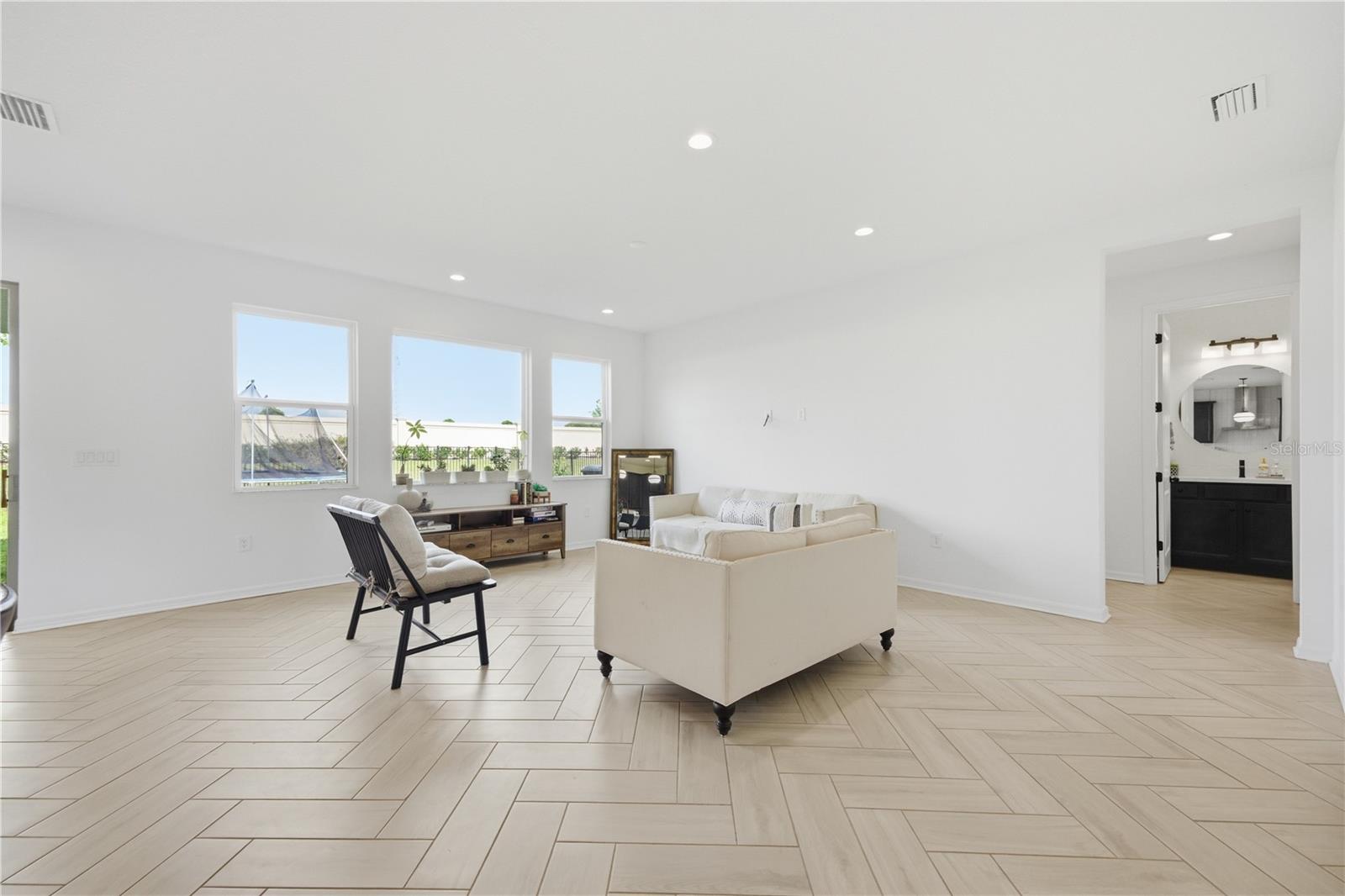 8326 Abalone Loop, FL