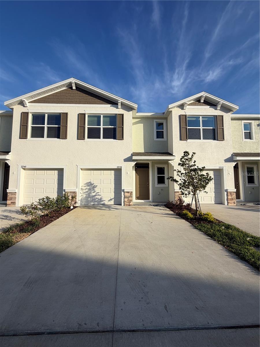 32538 Midsummer Night Lane, FL