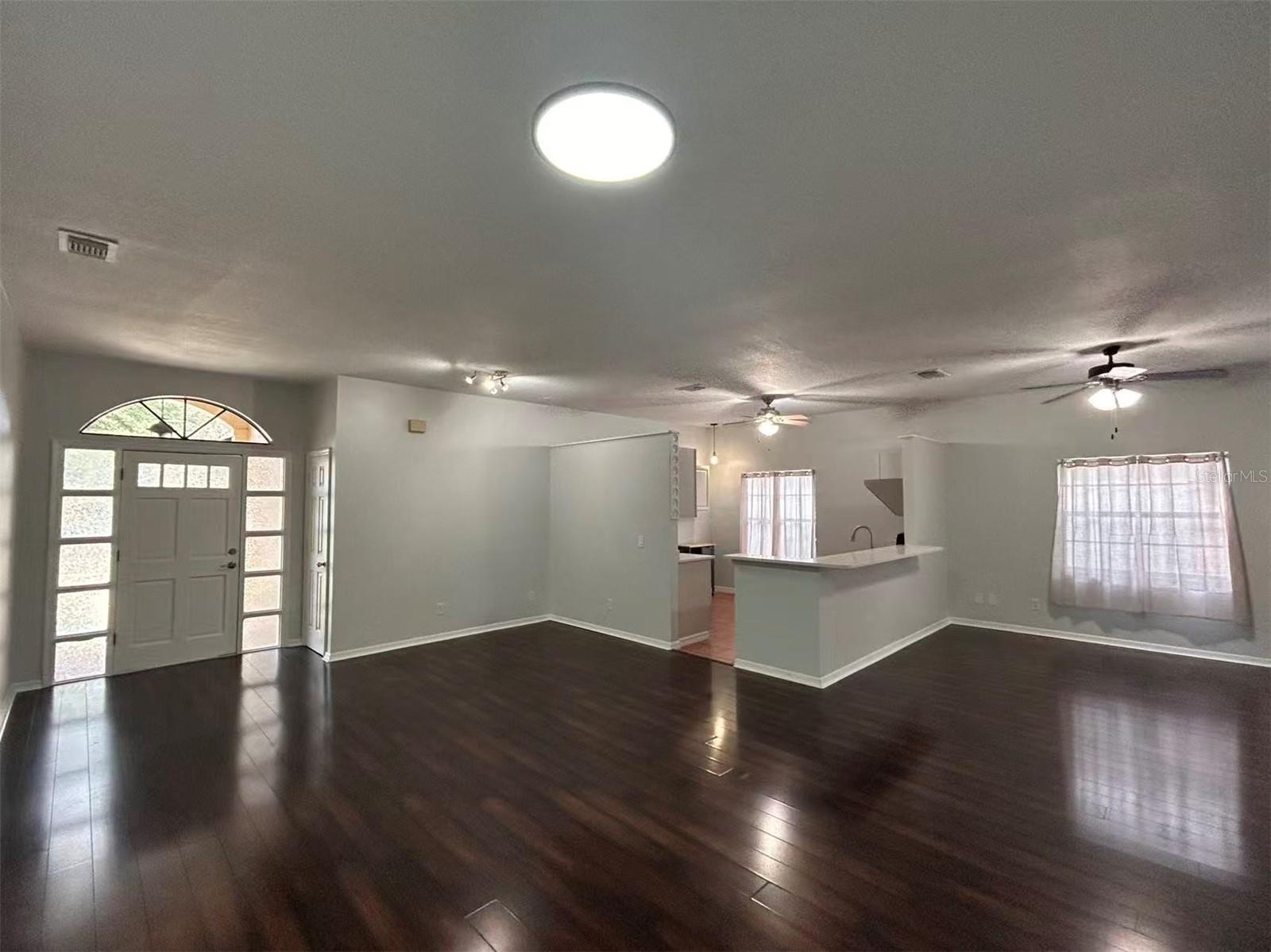 1046 Whittier Circle, FL