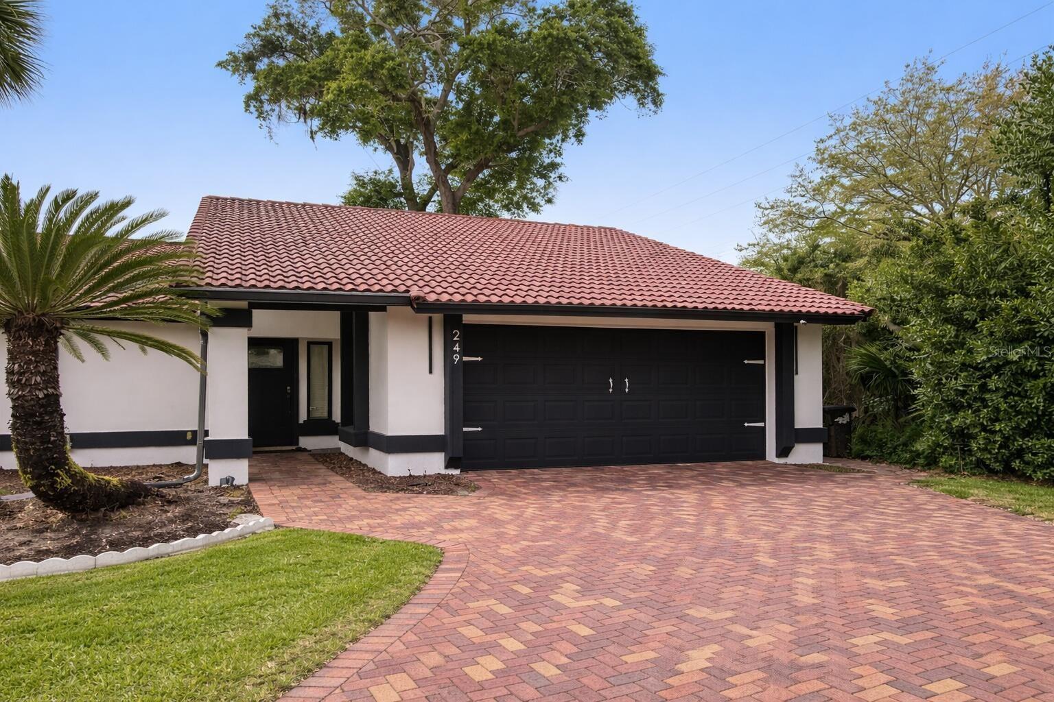 249 Waterford Court, FL