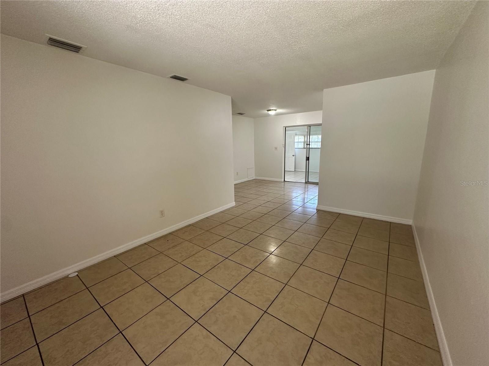 4072 Kirkland Boulevard, FL