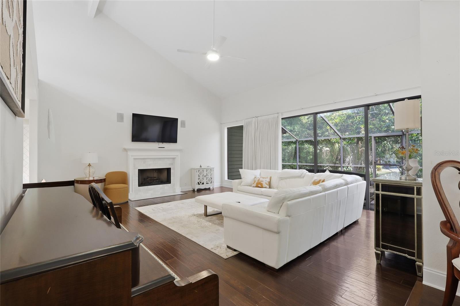 5344 Cobblestone Court, FL