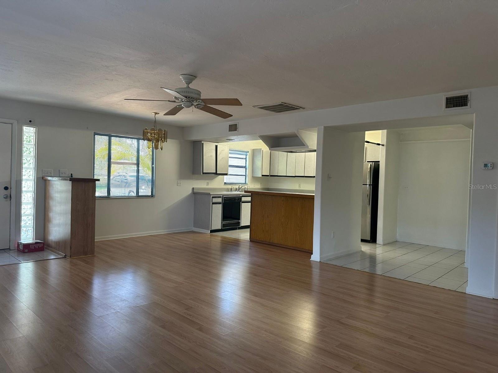 2574 Hawthorne Street, FL
