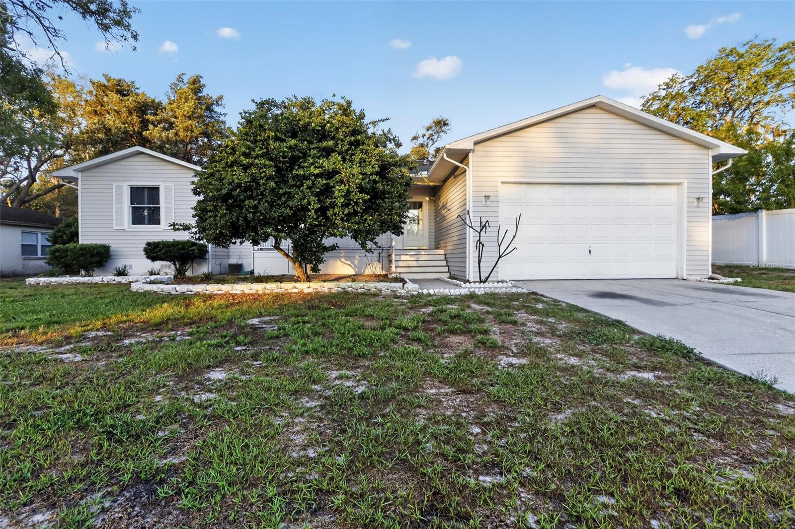 290 Canby Circle, FL
