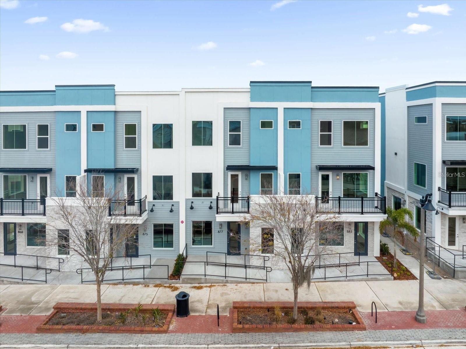 879 City Walk Lane, FL