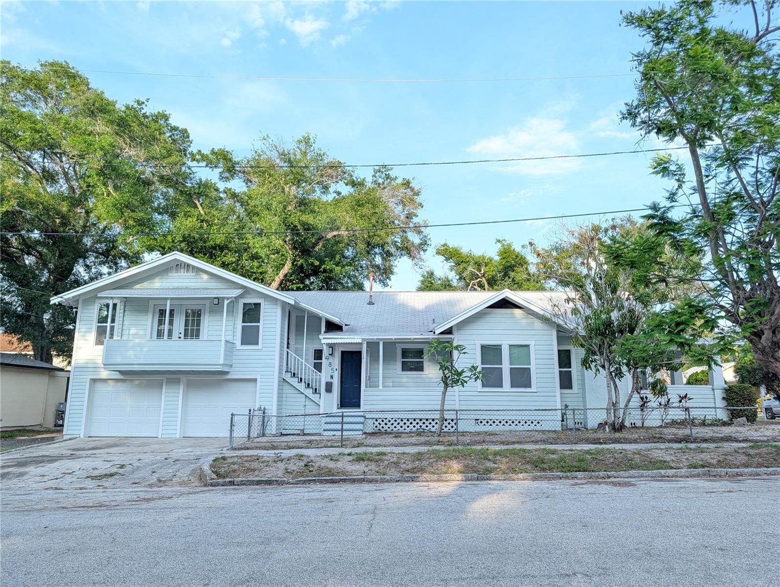 985 8th Avenue, FL