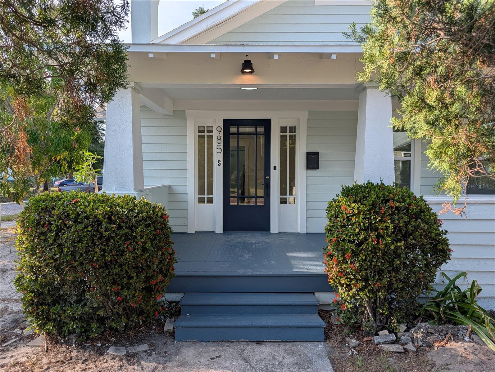 985 8th Avenue, FL