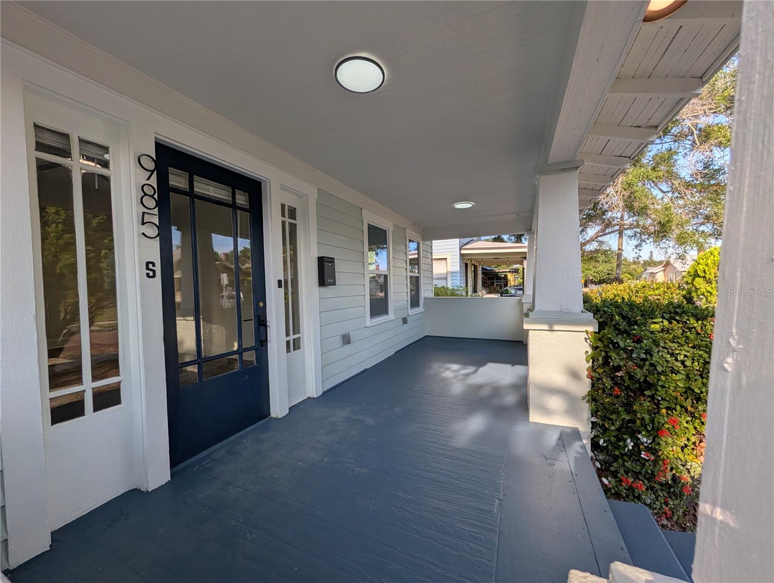 985 8th Avenue, FL