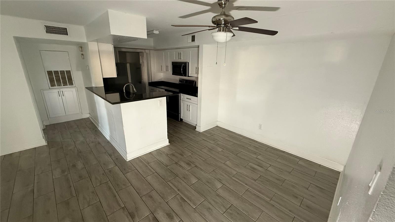 5587 Devonbriar Way, FL