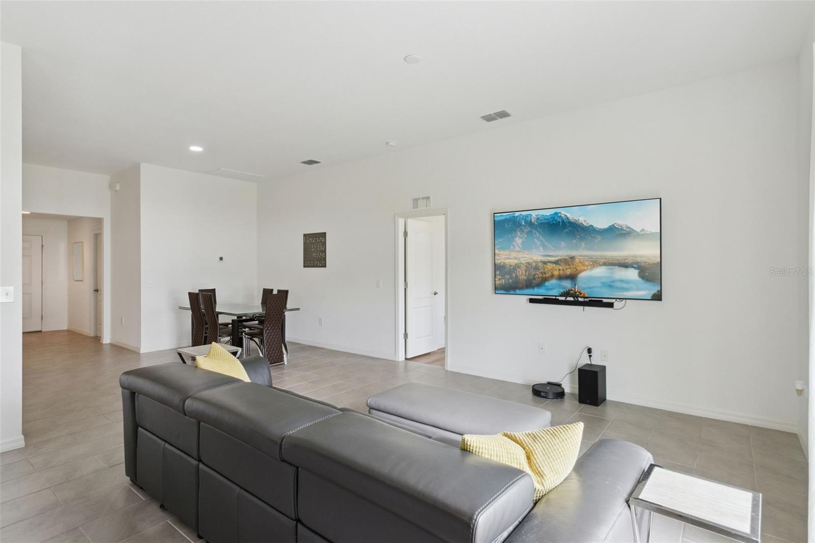 1225 Pintail Place, FL