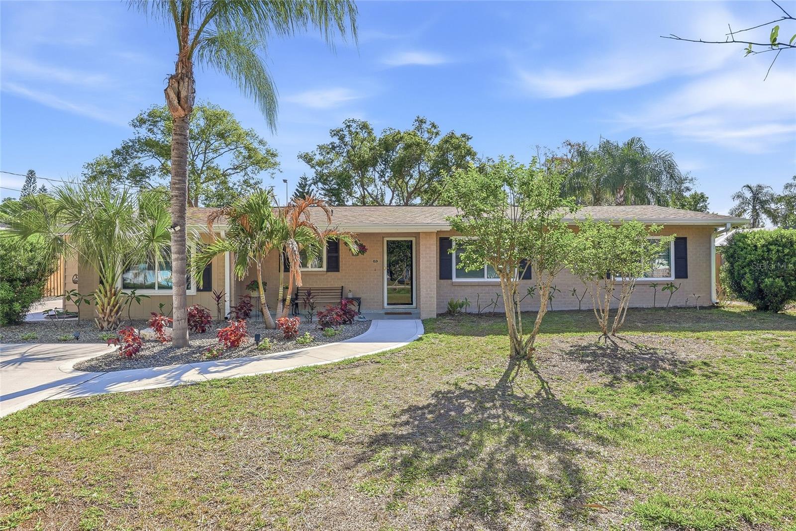 12109 Forest Hills Drive, FL