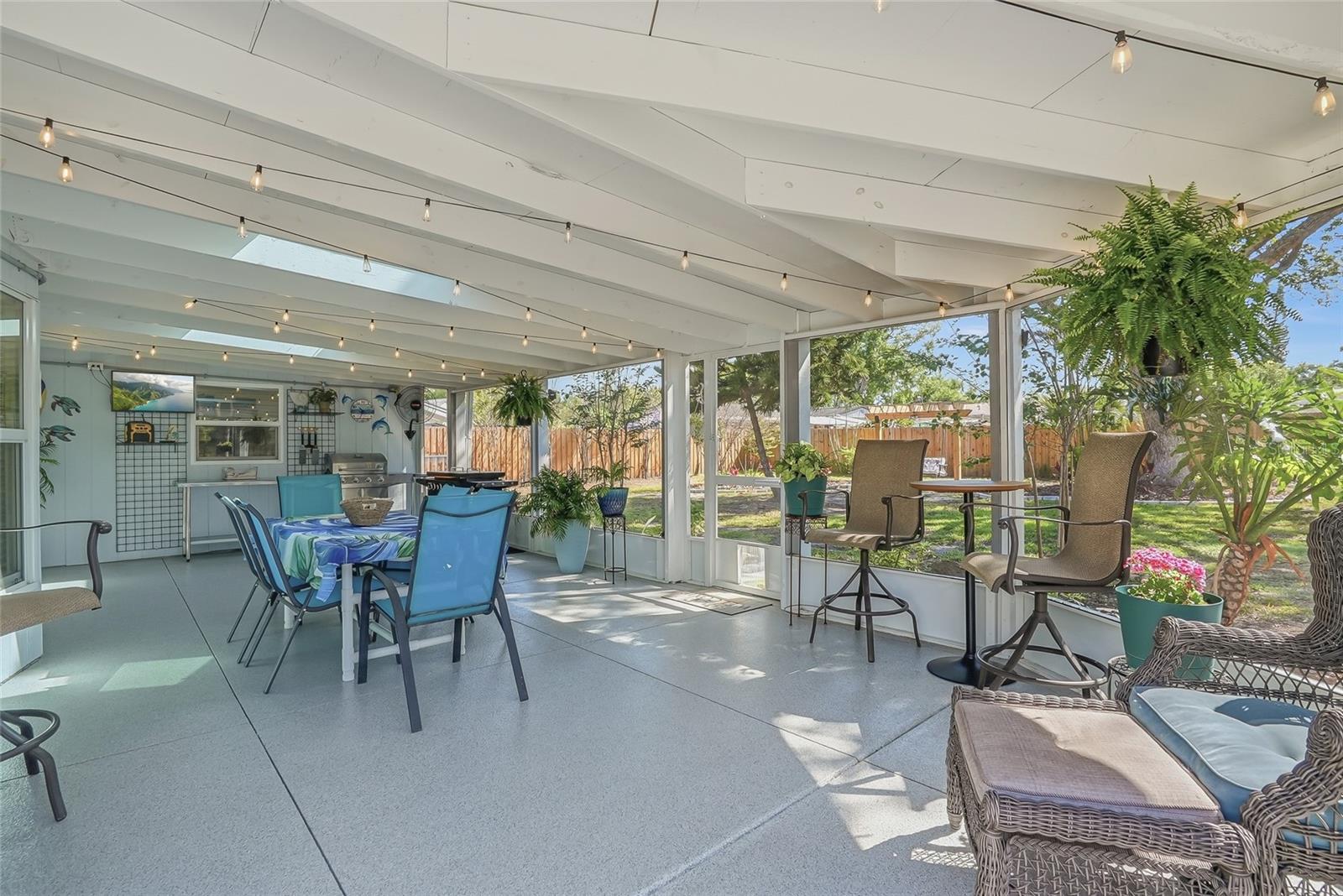 12109 Forest Hills Drive, FL