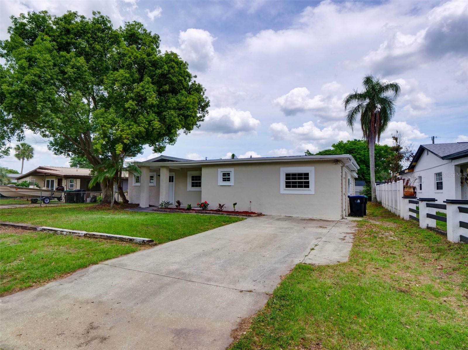 2709 Arc Drive, FL