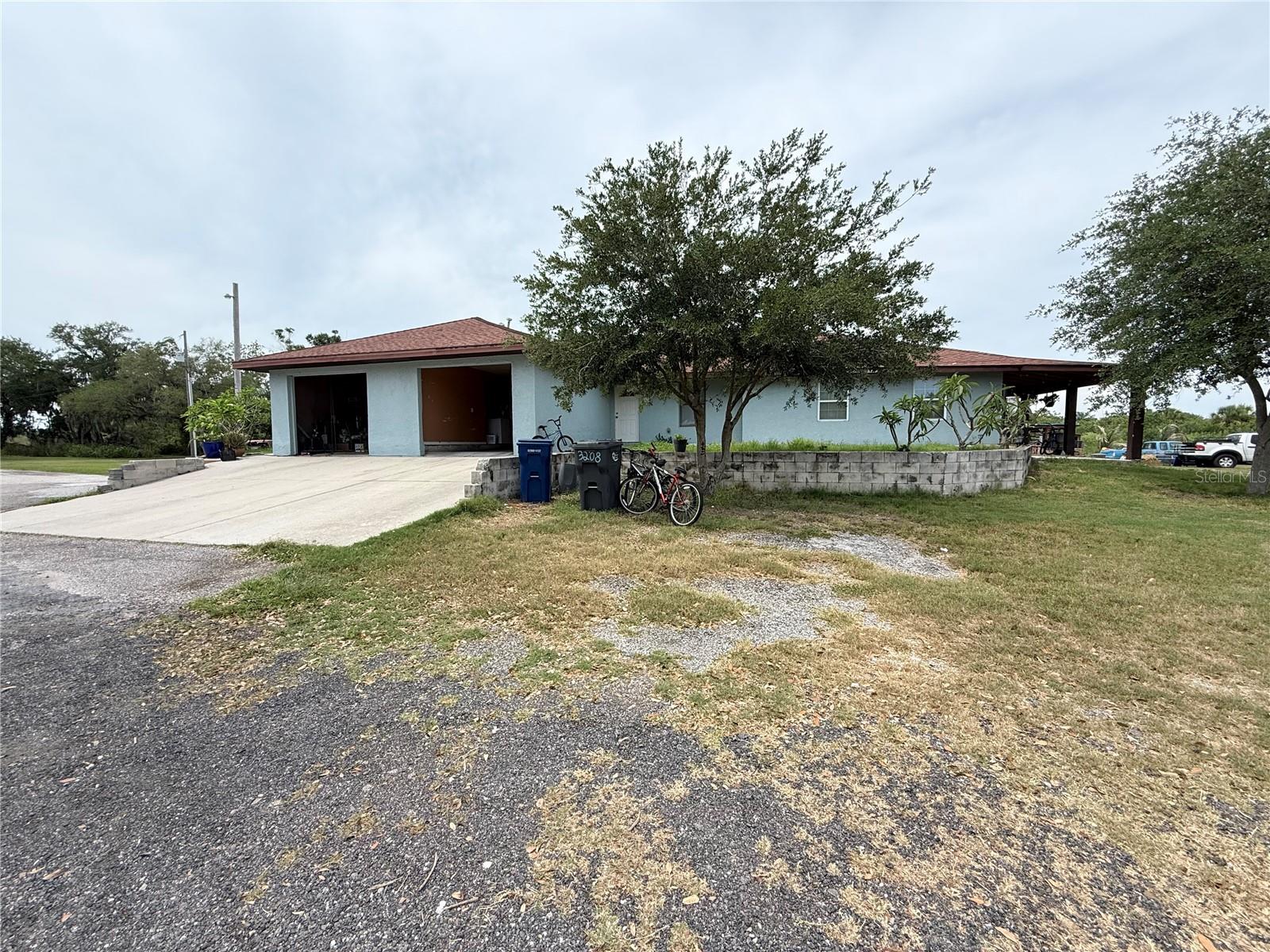 3208 16th Ave E, FL