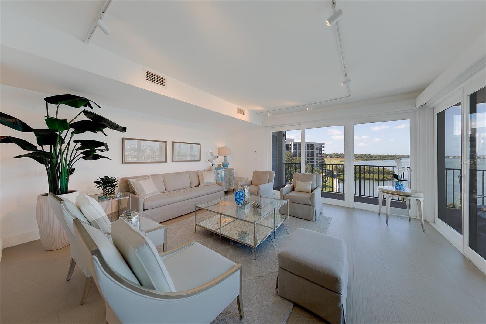8 Belleview Boulevard, FL