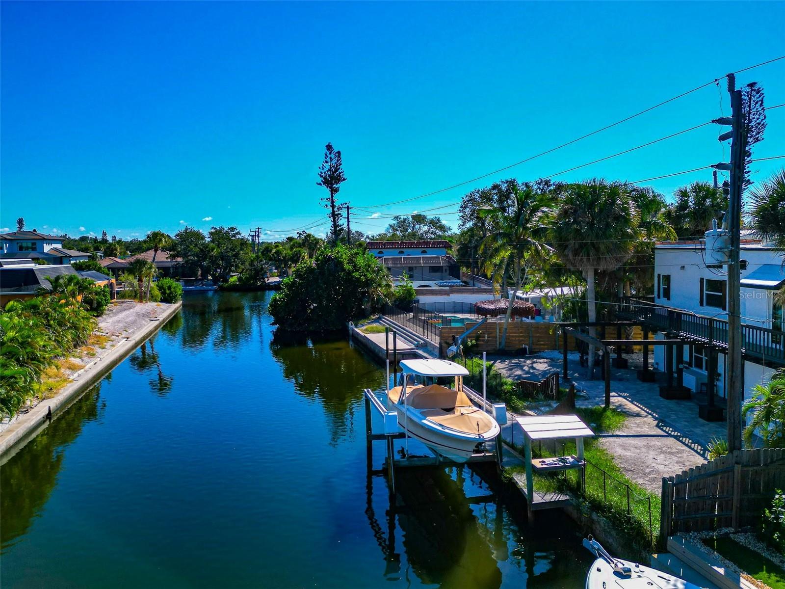 681 Avenida De Mayo, FL