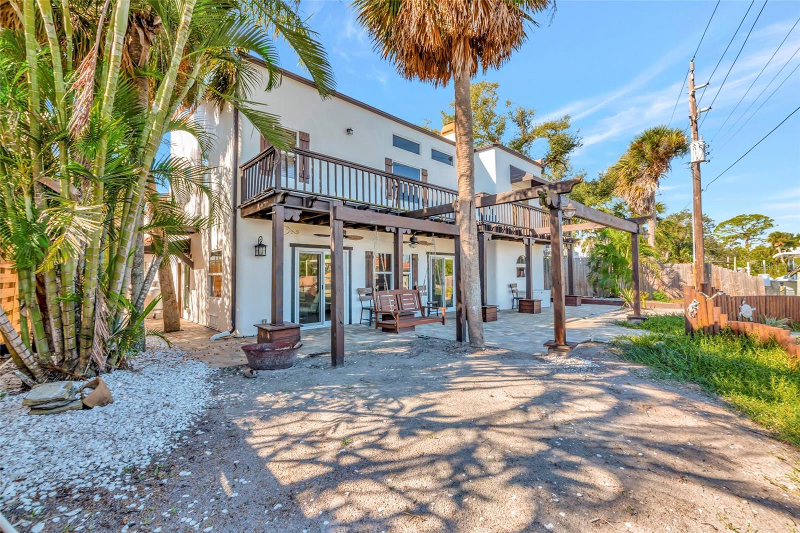 681 Avenida De Mayo, FL