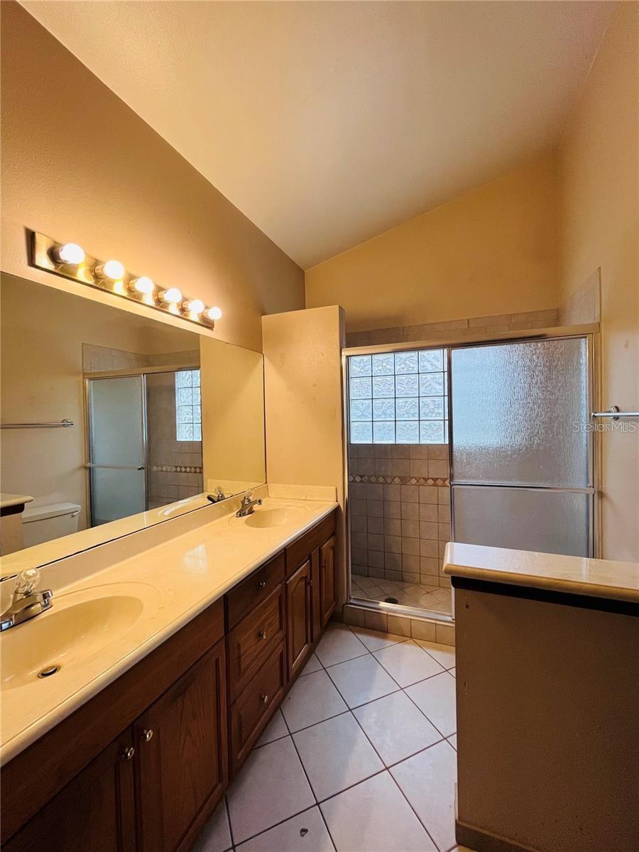 1748 Brightmeadow Court, FL