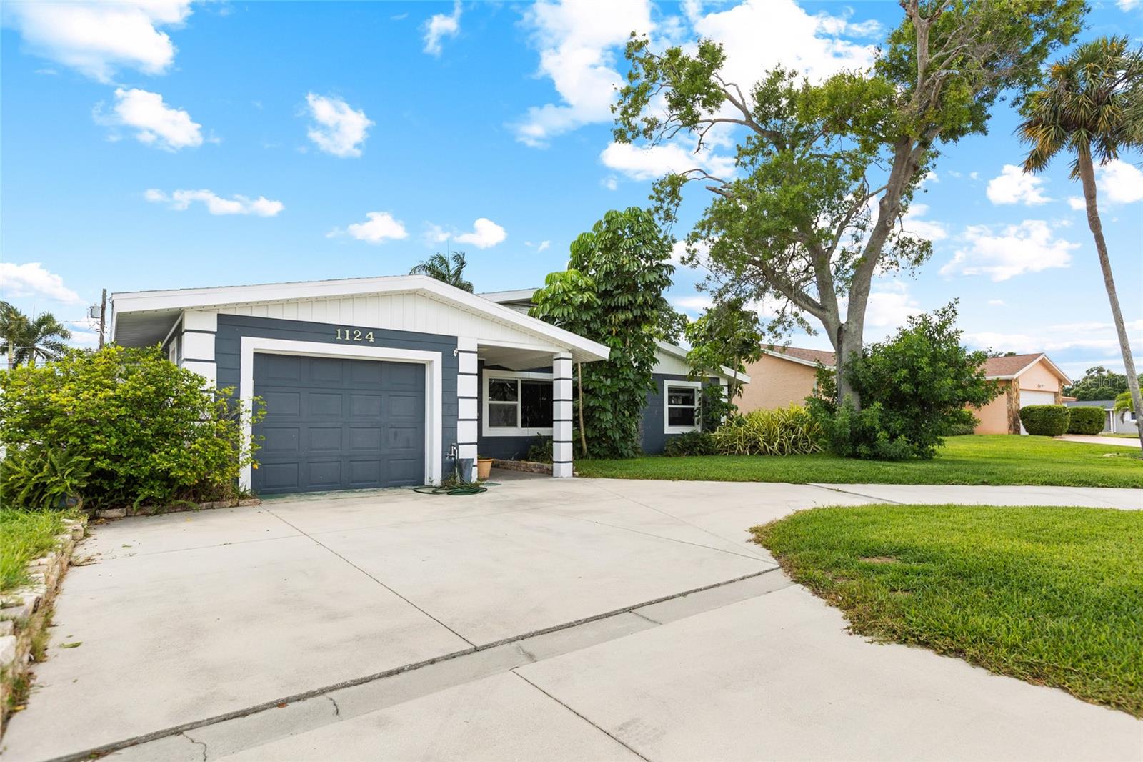 1124 40th Avenue, FL