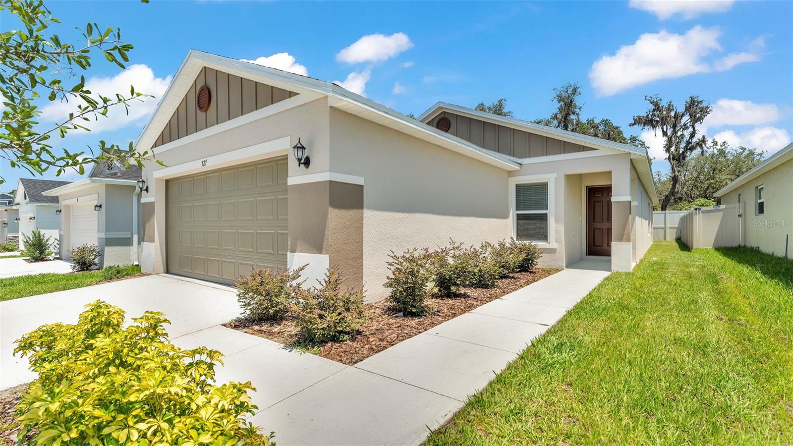 727 Chestnut Lane, FL