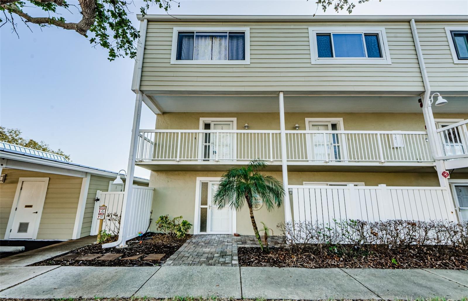 433 Paula Drive, FL