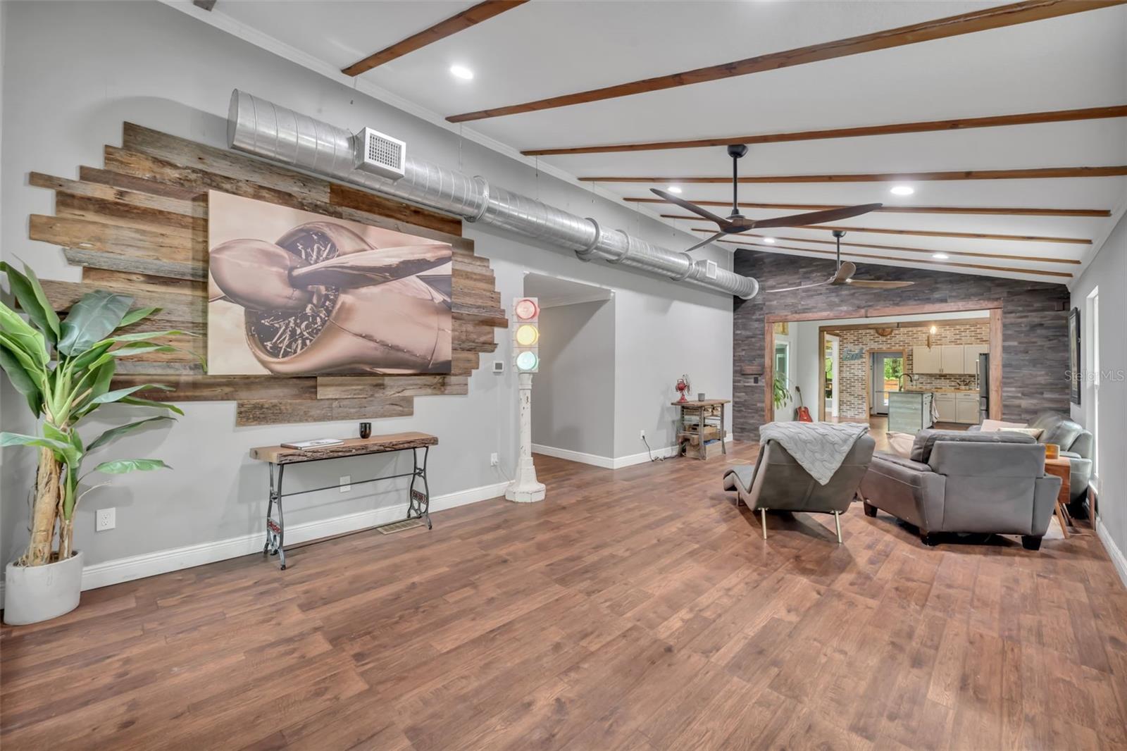 16116 Hamilton Drive, FL