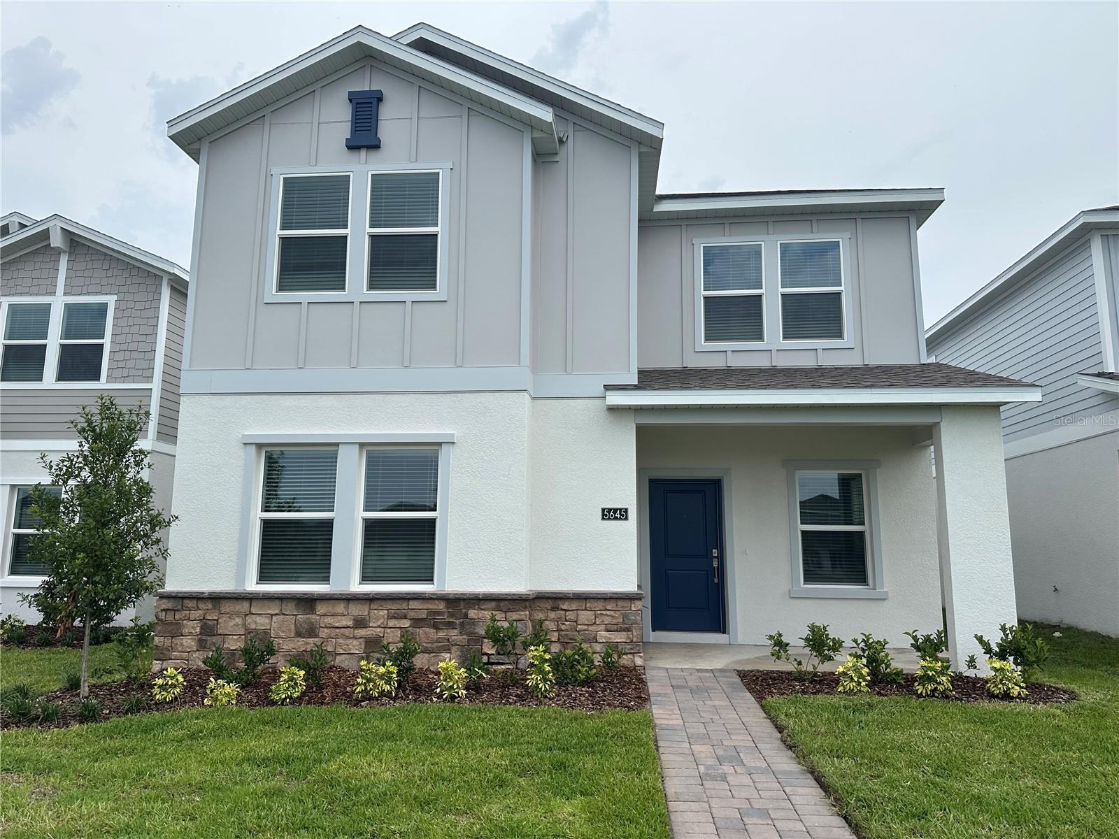 5633 Fiona Lane, FL