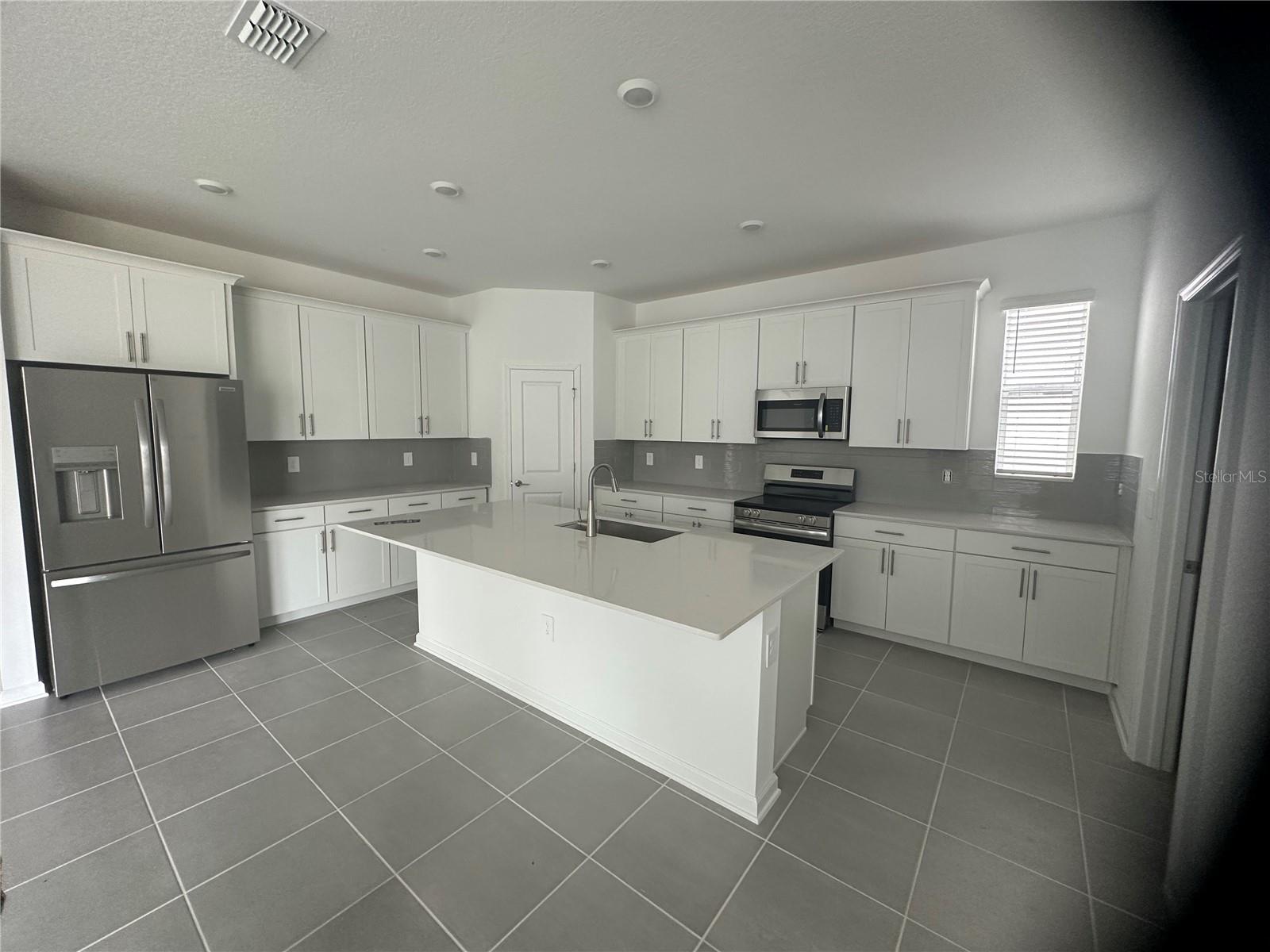 5633 Fiona Lane, FL