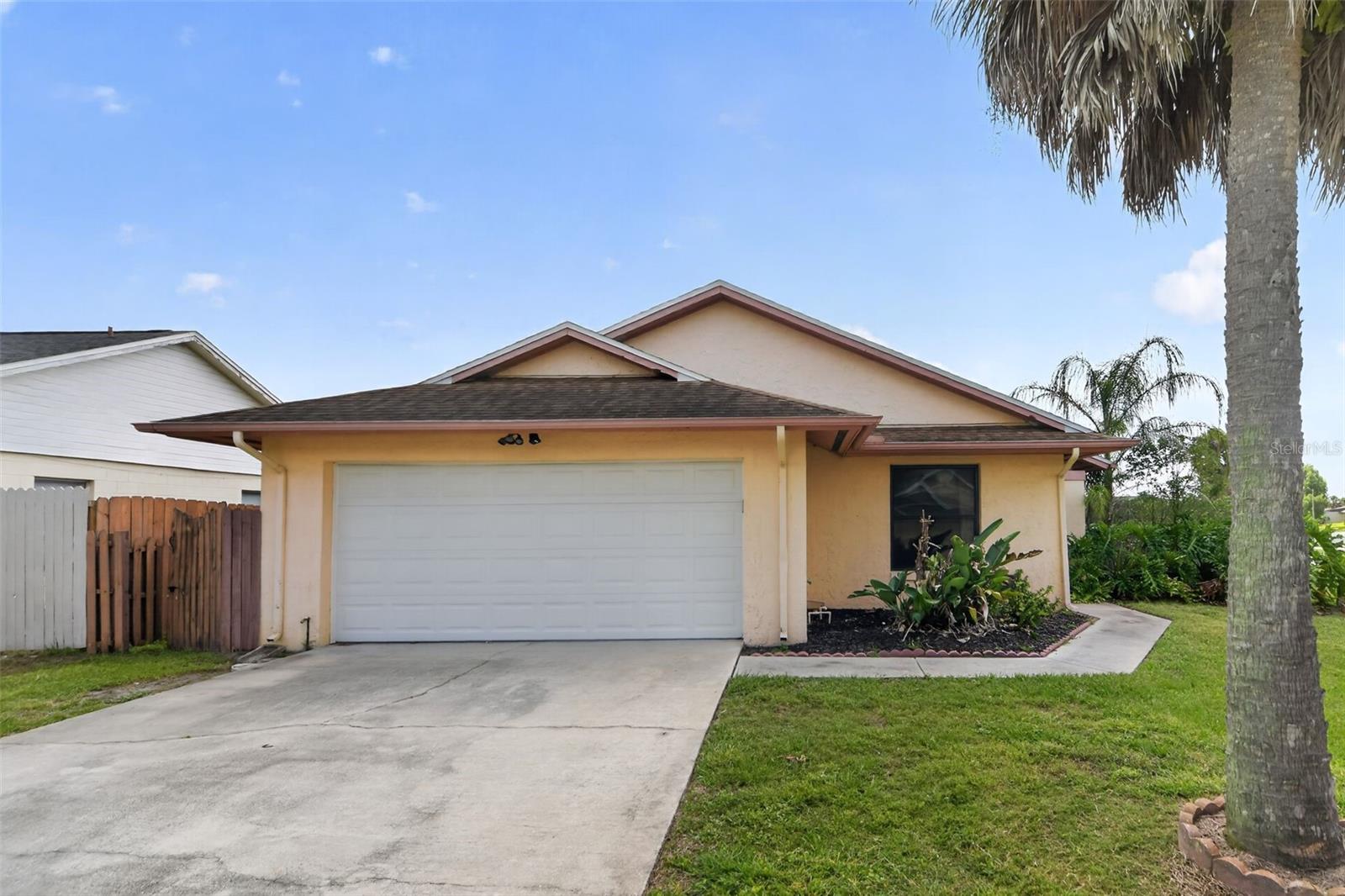 5325 Barefoot Path, FL