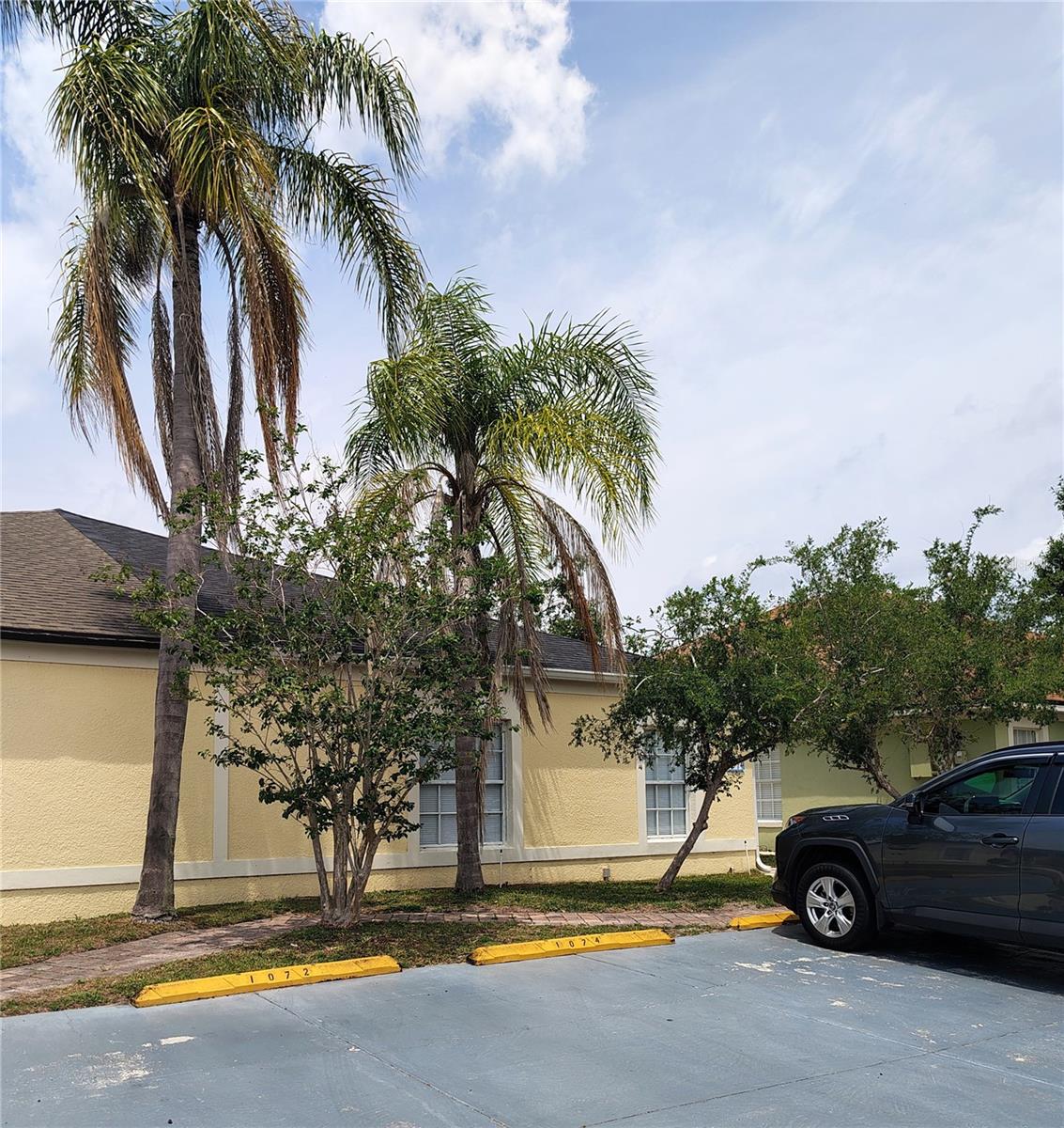 1074 Universal Rest Place, FL