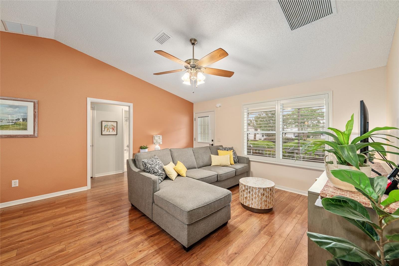 991 Barrymoore Loop, FL