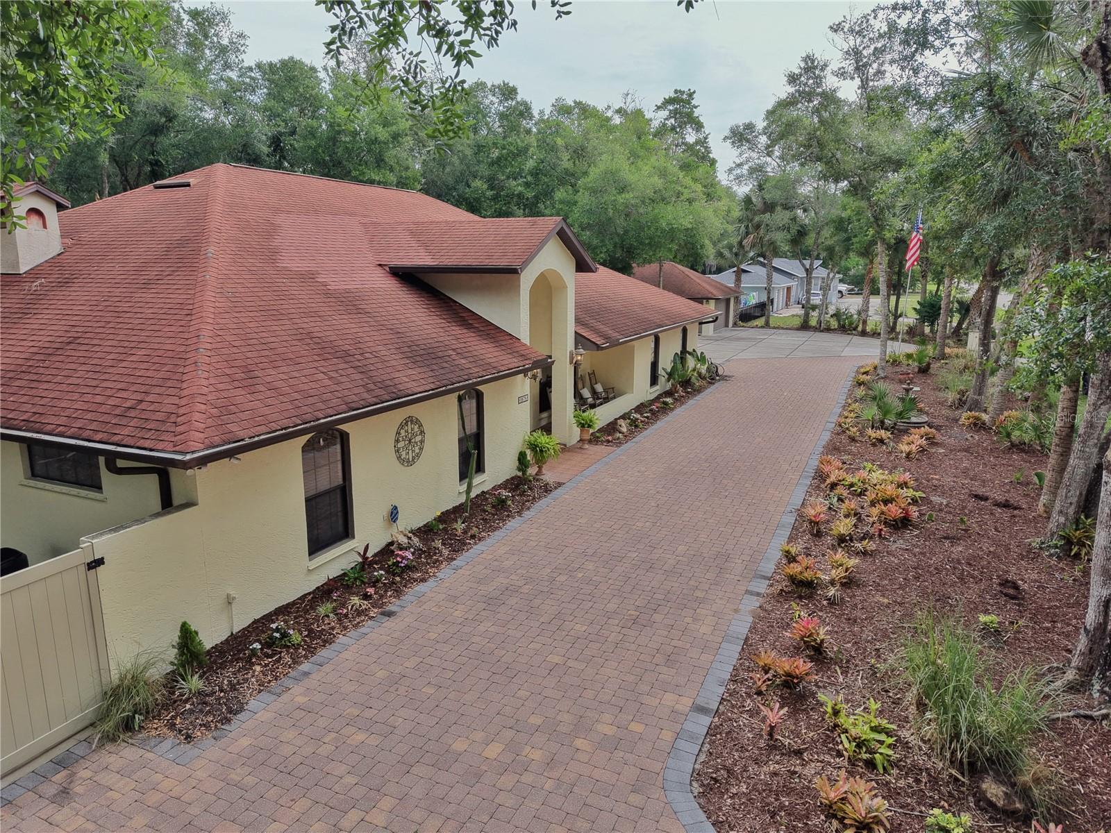 2575 Glen Drive, FL