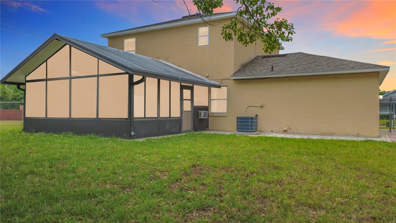 5306 Grove Crossings Boulevard, FL