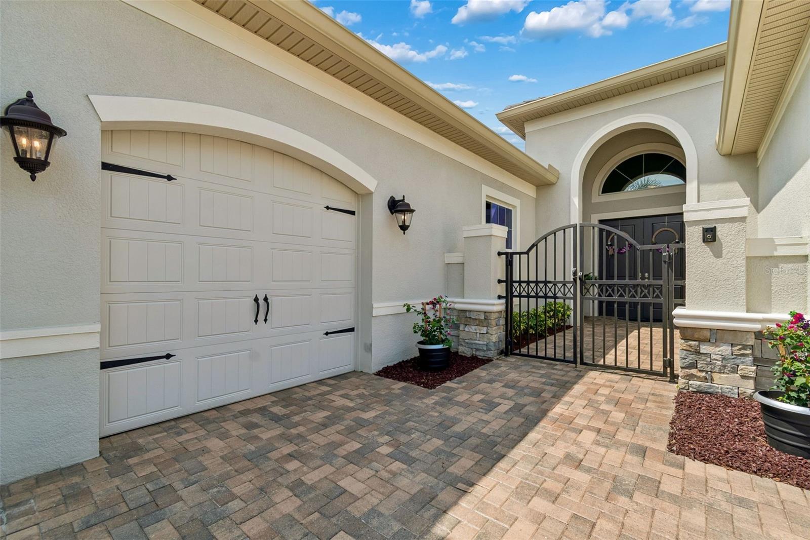2213 Hollow Forest Court, FL