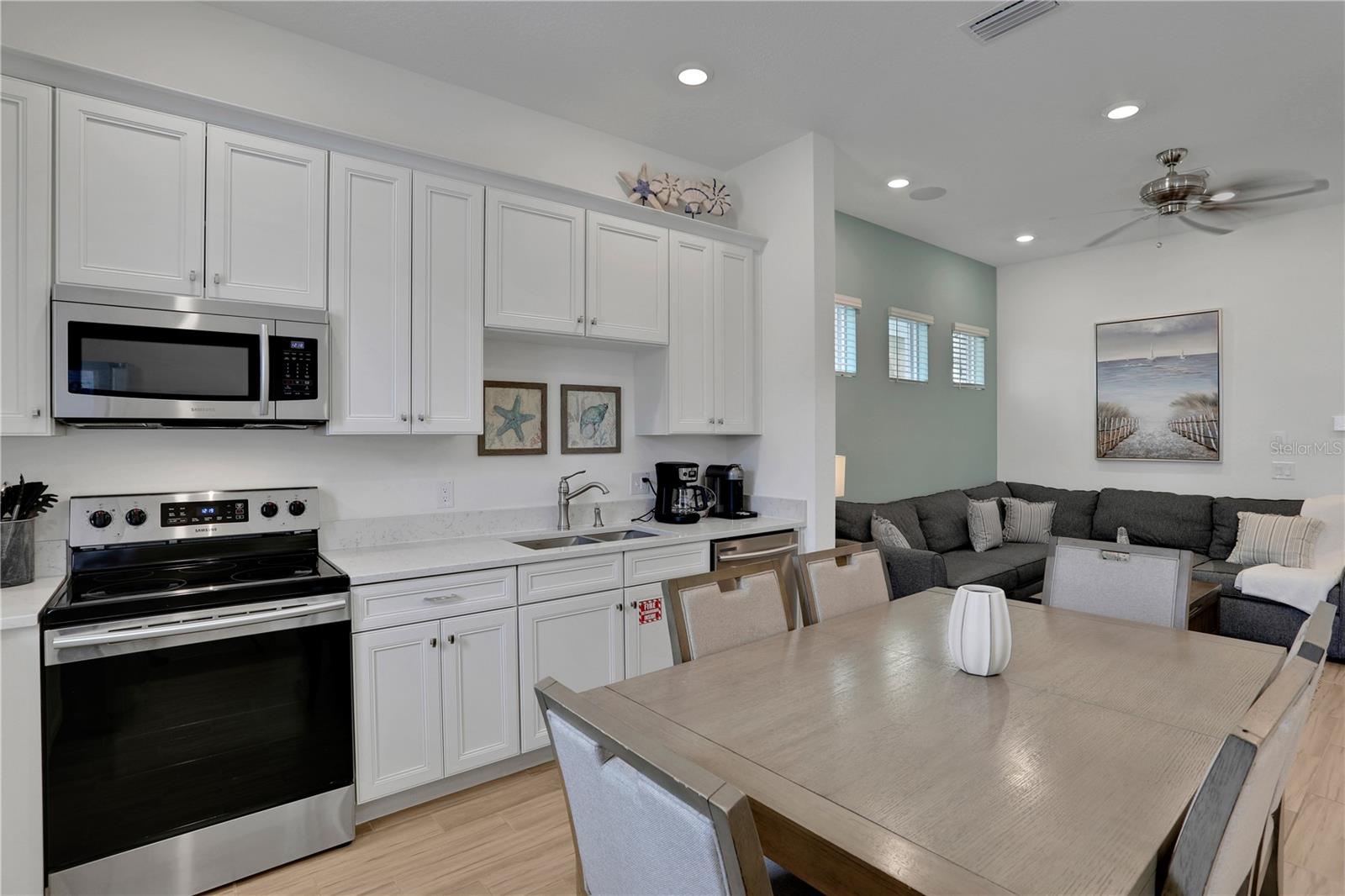 8061 Lost Shaker Lane, FL