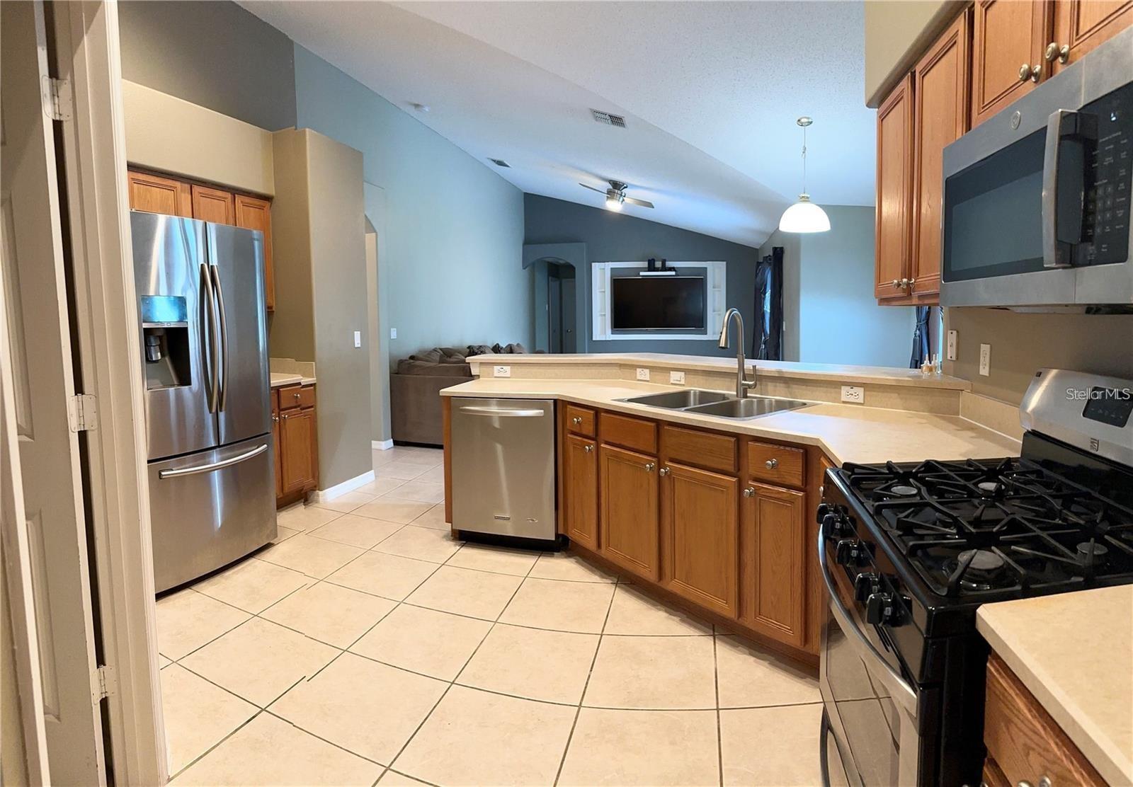 16016 Blossom Hill Loop, FL