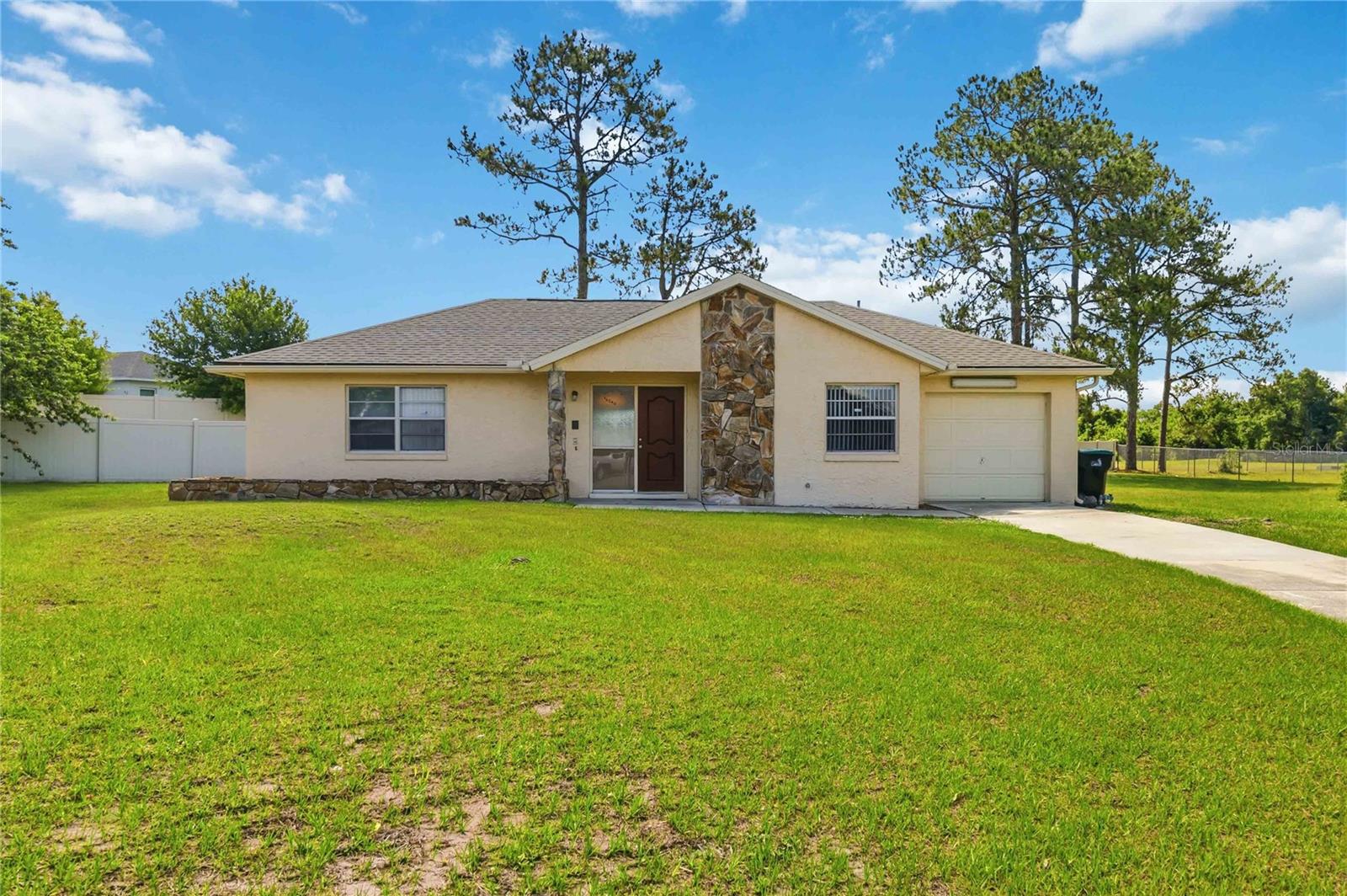 12240 Connecticut Woods Court, FL