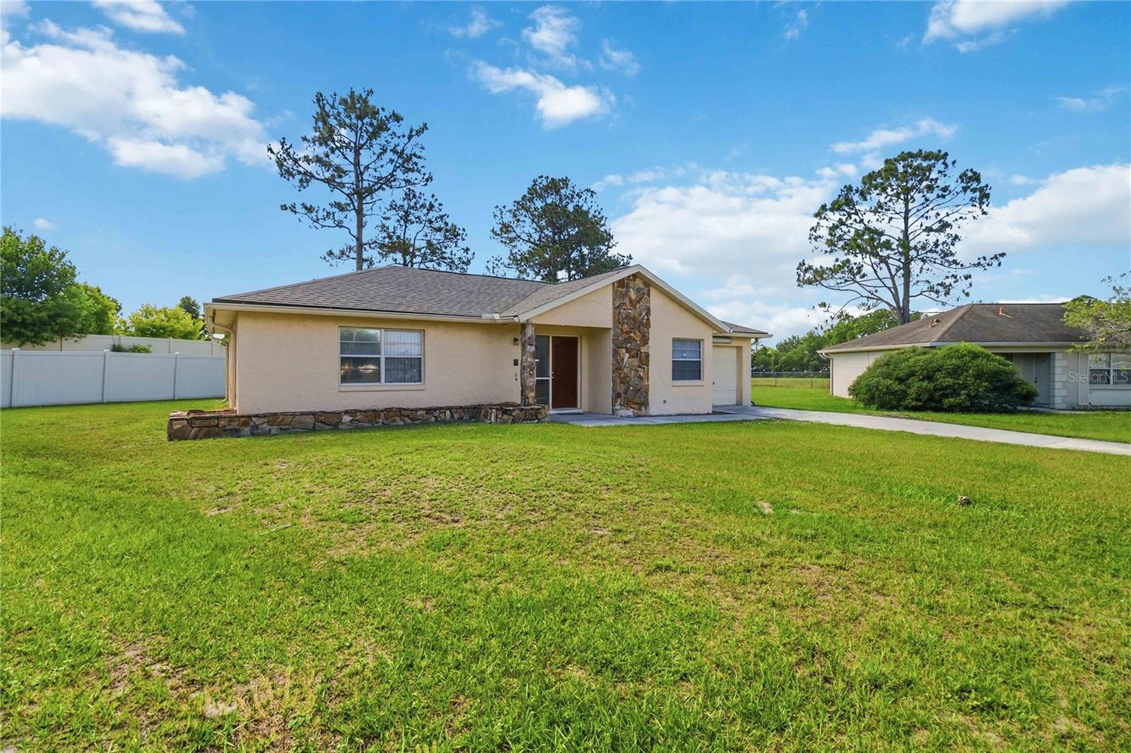 12240 Connecticut Woods Court, FL