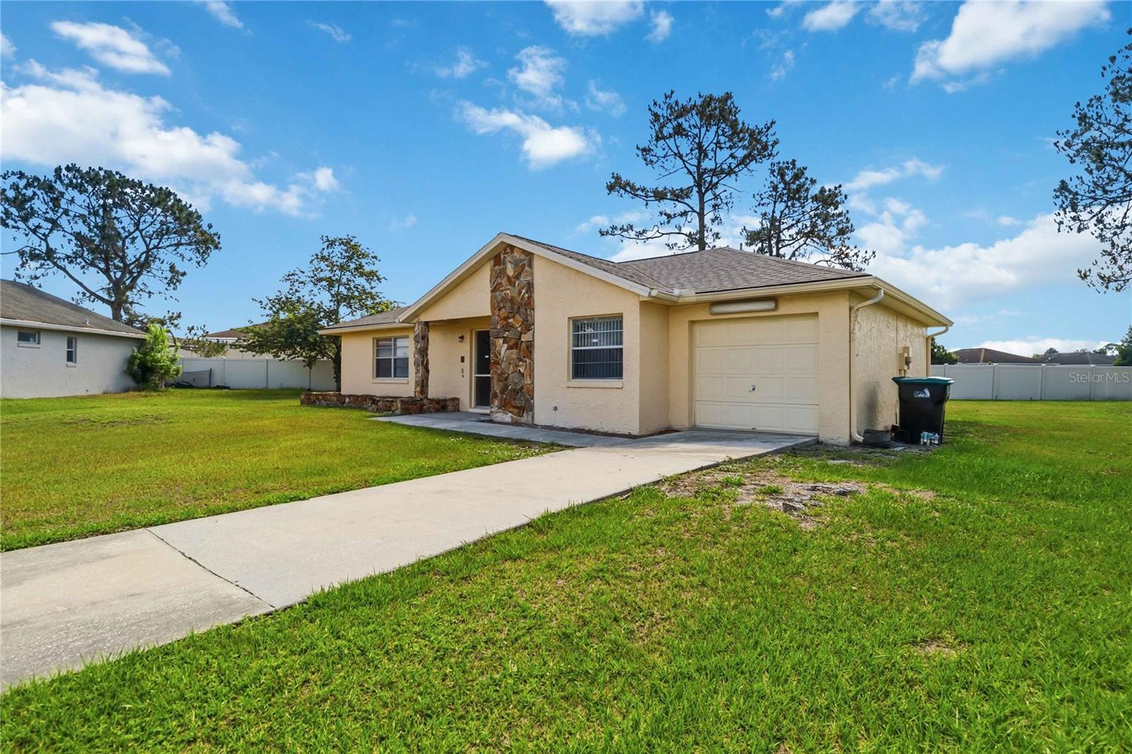12240 Connecticut Woods Court, FL
