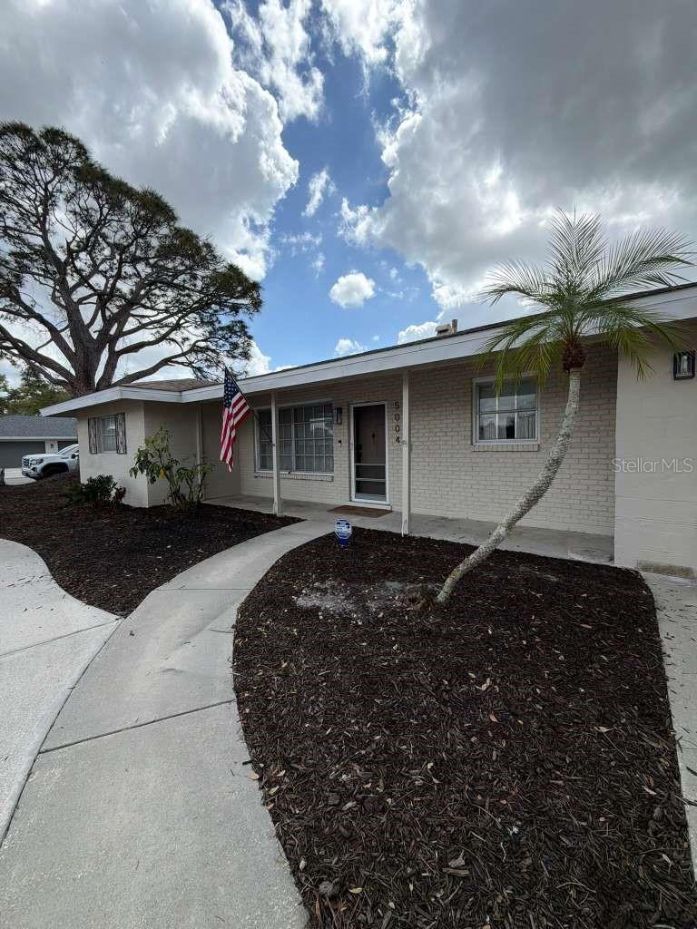 5004 Medalist Road, FL