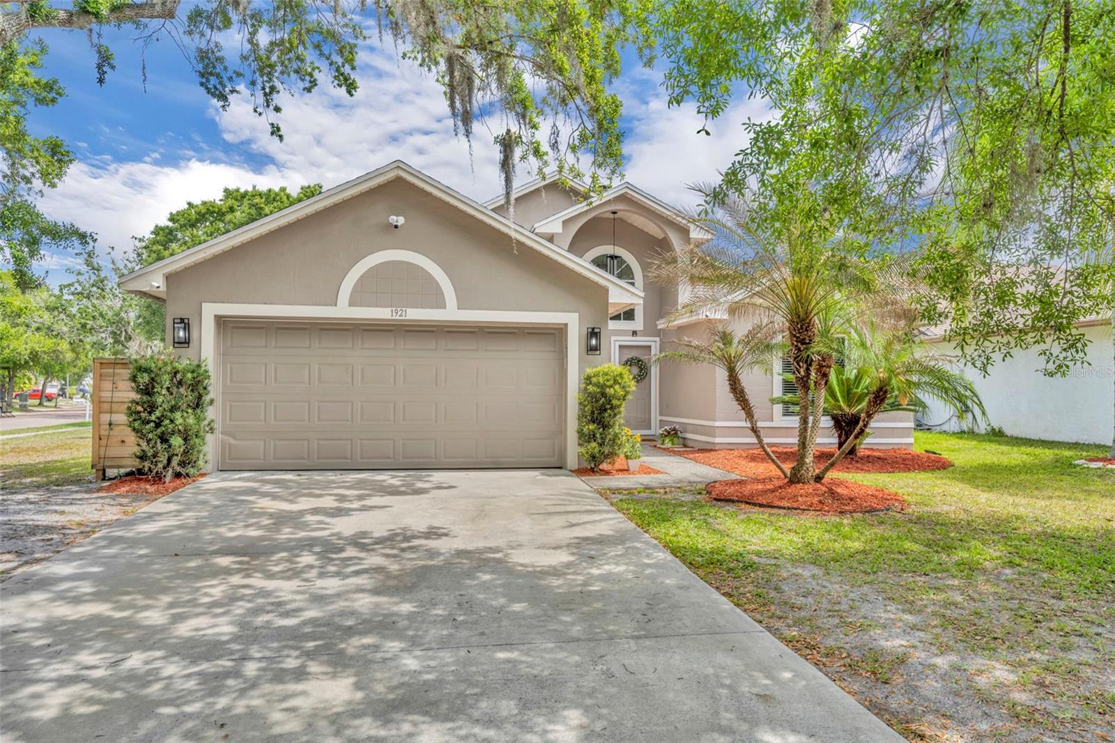 1921 Blue Fox Court, FL