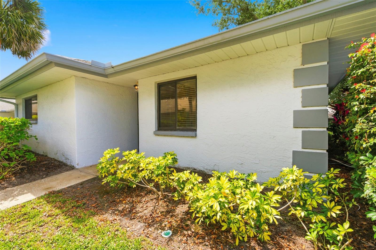 2733 Countryside Boulevard, FL