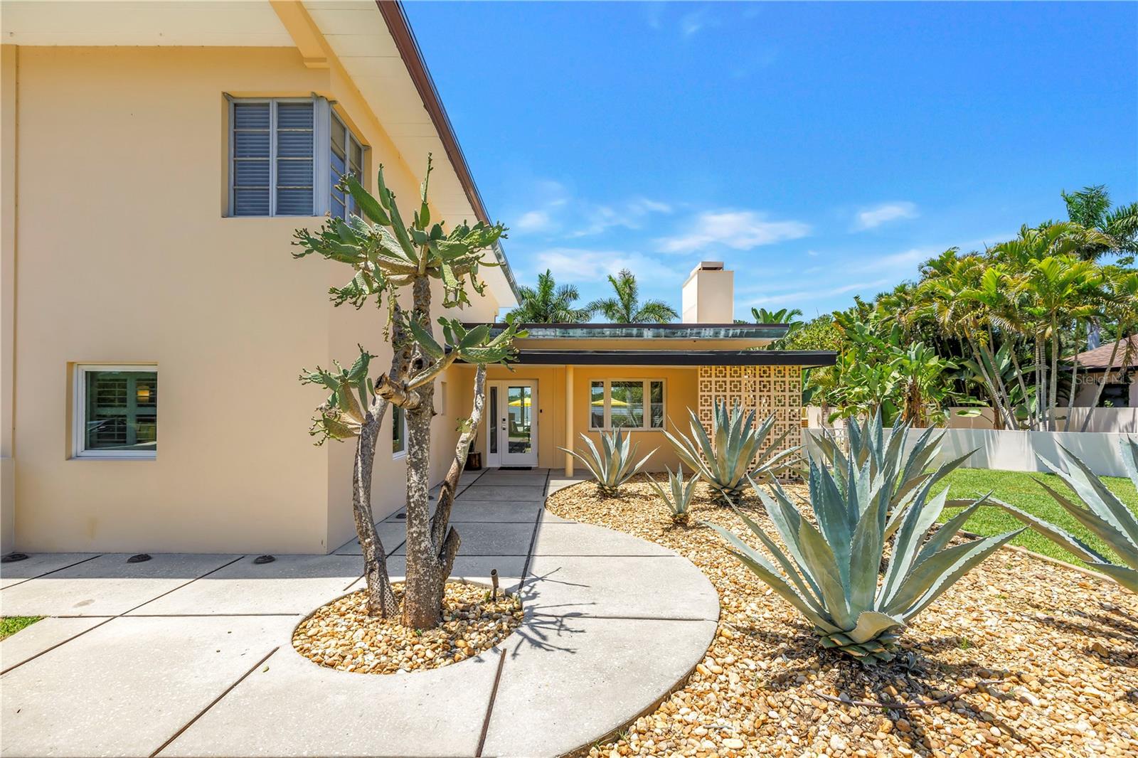 2781 Bayside Drive, FL