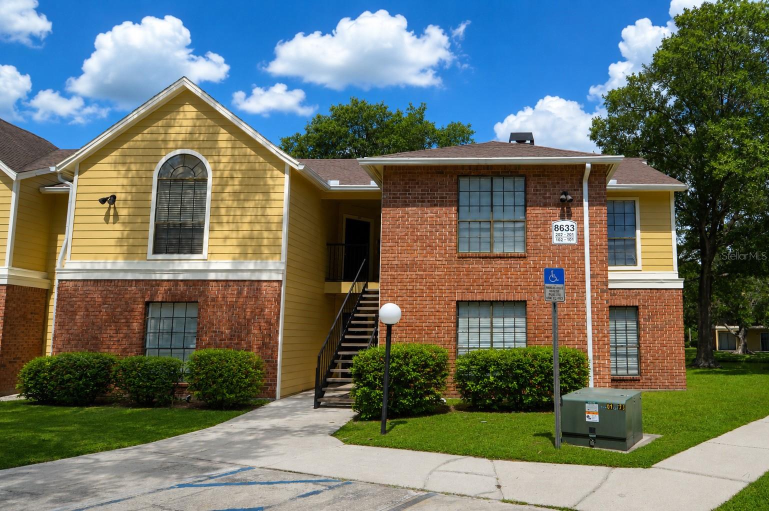 8633 Fancy Finch Drive, FL