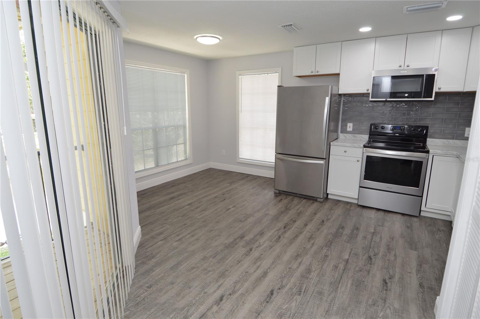 8633 Fancy Finch Drive, FL