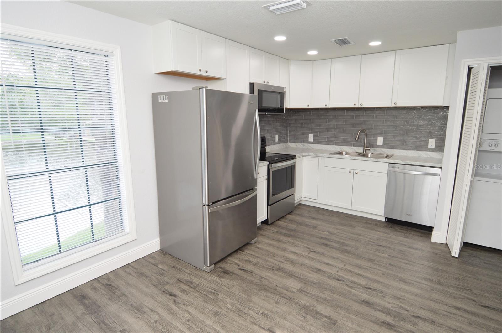 8633 Fancy Finch Drive, FL