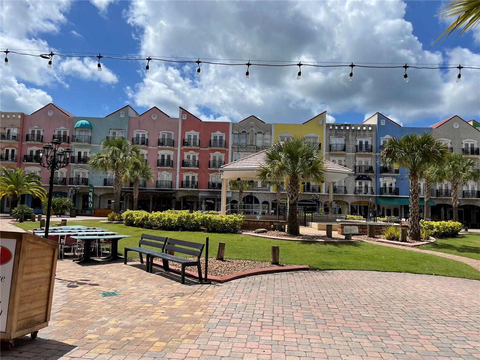 101 Palm Harbor Parkway, FL