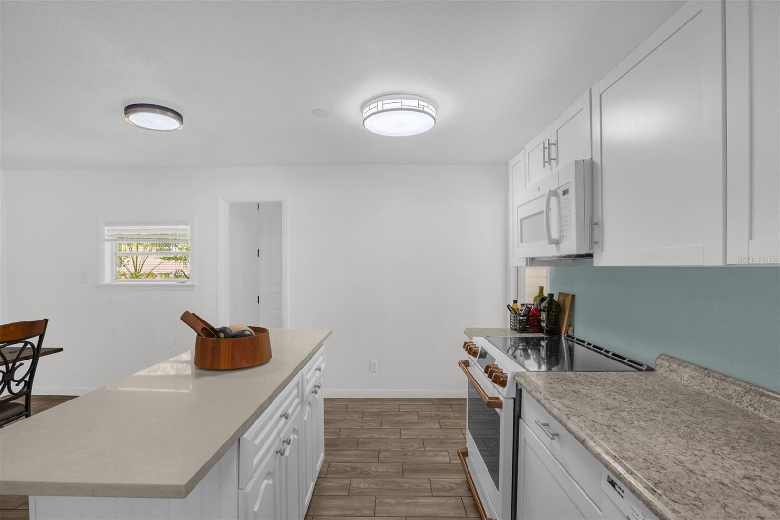809 Grandview Avenue, FL